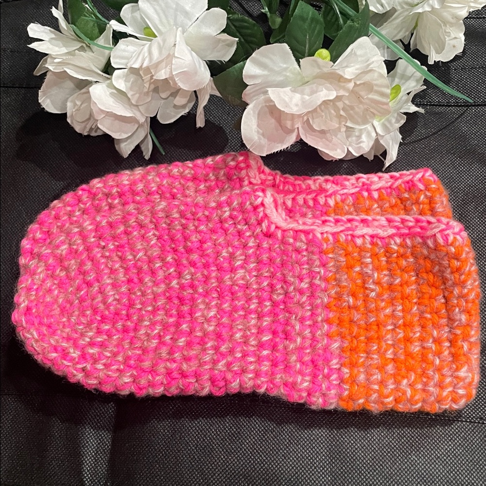 NWOT: Hand Knit Wool Slippers - Pink/Orange/Gray  🧦 • NEW